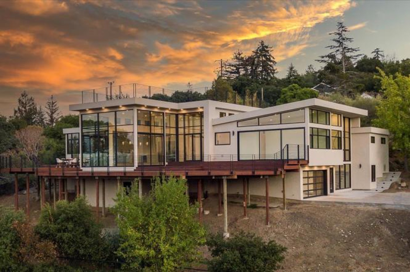 18 Estrada Place, San Carlos